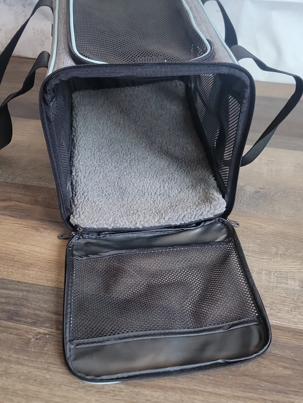 Vceoa Cat Carrier Gray & Black Soft Mesh Travel Tote 17